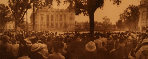 Ngày 19/8/1945, Nhà hát lớn Hà Nội là nới khởi động cuộc tổng khởi nghĩa dẫn đến sự ra đời của nước Việt Nam độc lập. Tại đây cũng là nới triệu tập phiên họp đầu tiên và tổ chức nhiều kỳ họp của Quốc hội Việt Nam trong gần 2 thập kỷ 1946-1964. Trong thời chiến tranh trong làn khói đạn, tiếng còi báo động trên nóc nhà hát trở thành hiệu lệnh chiến đấu của nhân dân Thủ đô.